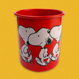 Snoopy Pen Pot Dancing in Red and White