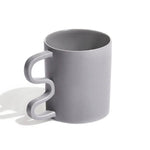 Geometric wave handle mug 'Annika' in medium grey