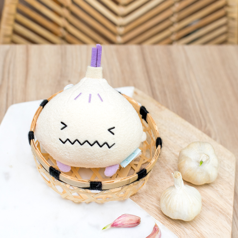 Garlic mini plush soft toy for children 'Ricegarlic' in cream