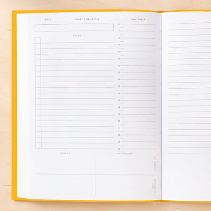 Undated daily planner 380 pages with linen cover in amber yellow