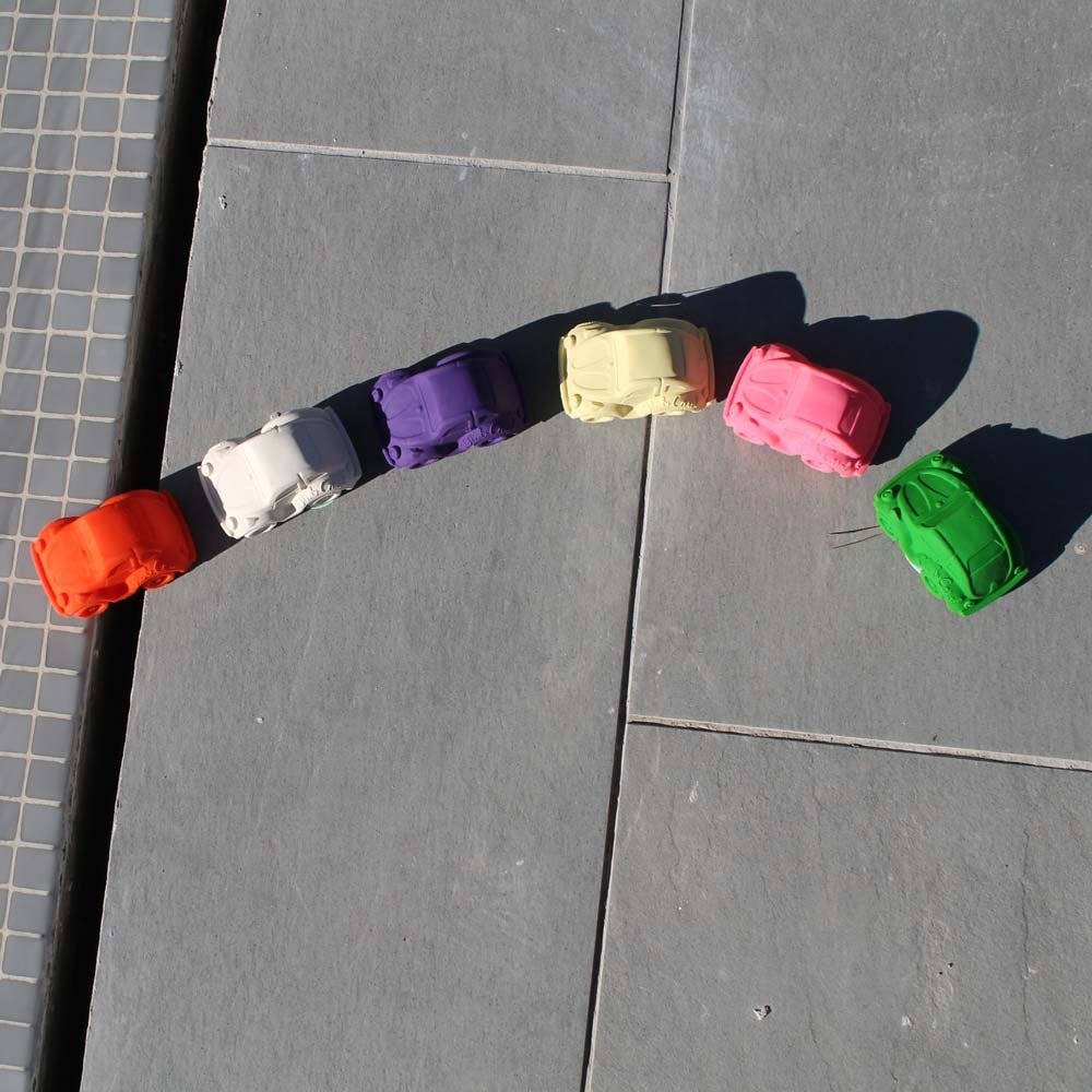 Teether Bath Toy Oli & Carol Small Beetle Car Purple