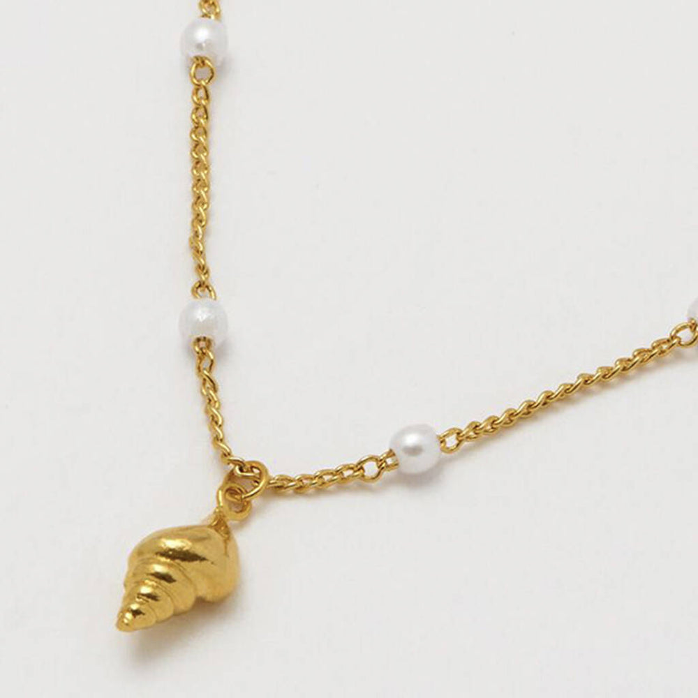 Necklace Shell & Bead in Gold