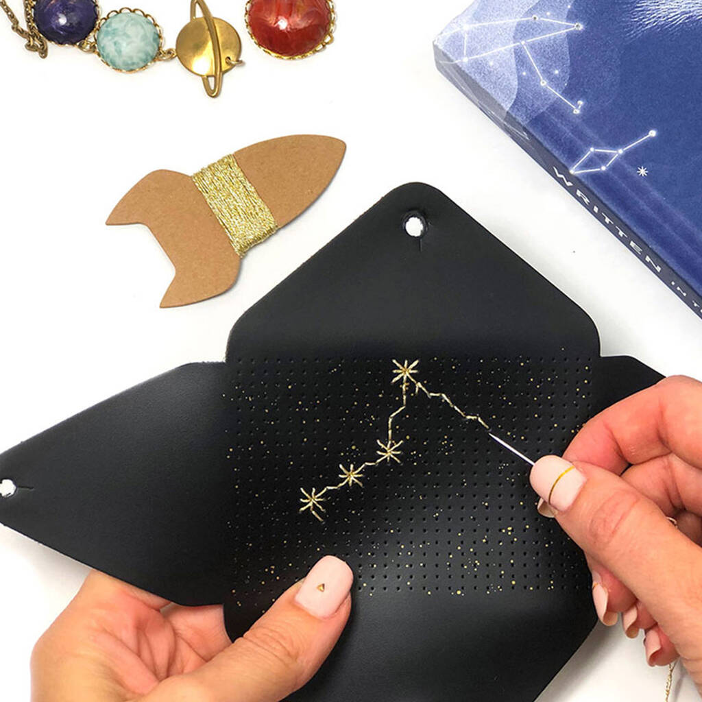 Coin Purse Stitch Your Zodiac Sign in Black