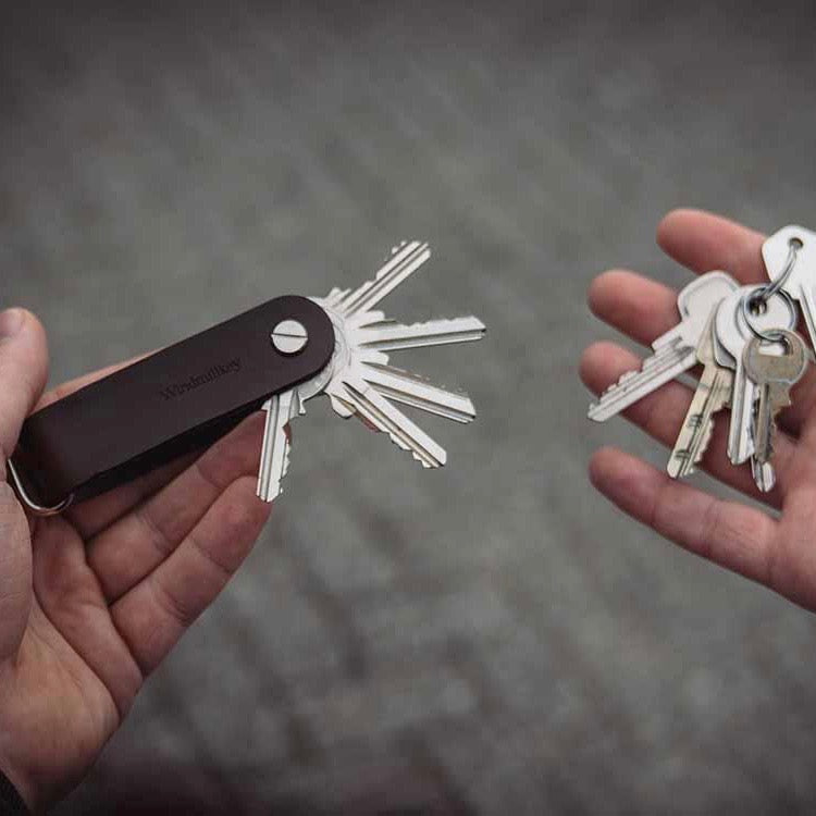 Key organiser 'Windmillkey' in black genuine leather